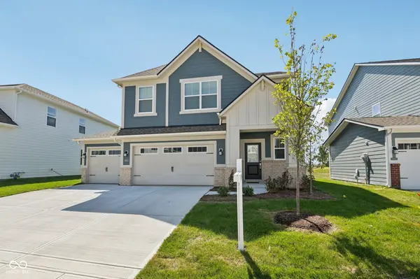 16924 Sandhurst PL, Westfield, IN 46074