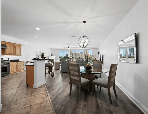 650 GOLDEN GATE PT #401, Sarasota, FL 34236
