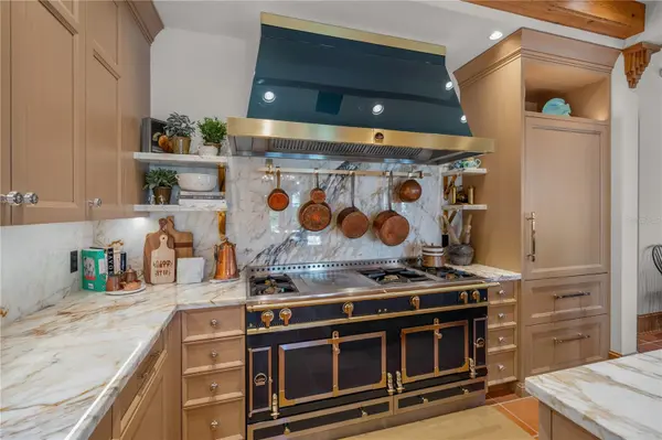 139 S WASHINGTON DR, Sarasota, FL 34236