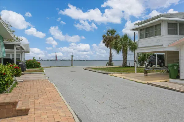 14 LAFAYETTE ST, Bradenton, FL 34208