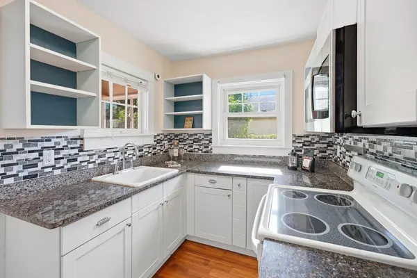 2048 5TH ST, Sarasota, FL 34237