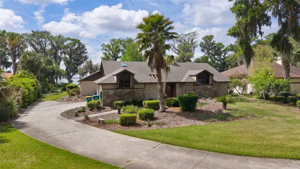 60 SAND LAKE PL, Eustis, FL 32726