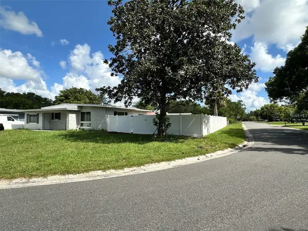156 PINECREST DR, Sanford, FL 32773