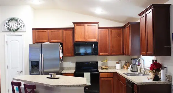 826 LANDMARK HILLS DR, Haines City, FL 33844