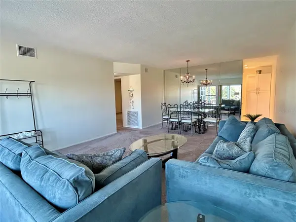 2070 WORLD PARKWAY BLVD #36, Clearwater, FL 33763