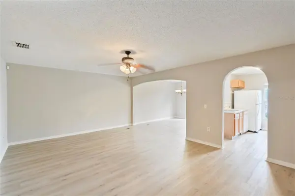 4617 ASHBURN SQUARE DR, Tampa, FL 33610