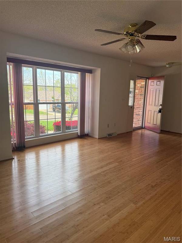 1112 Murry LN, Rolla, MO 65401