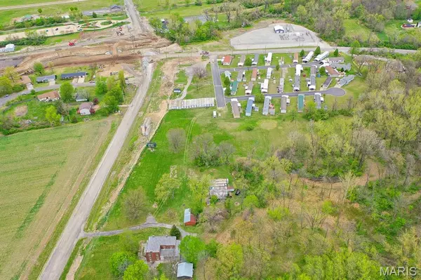 2202 N Bluff Rd., Glen Carbon, IL 62034