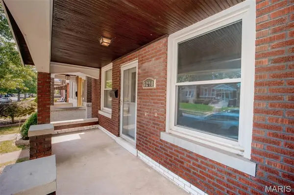 5218 Lisette AVE, St Louis, MO 63109