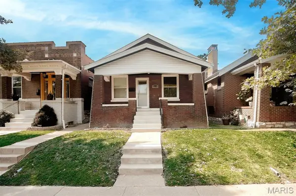 5218 Lisette AVE, St Louis, MO 63109
