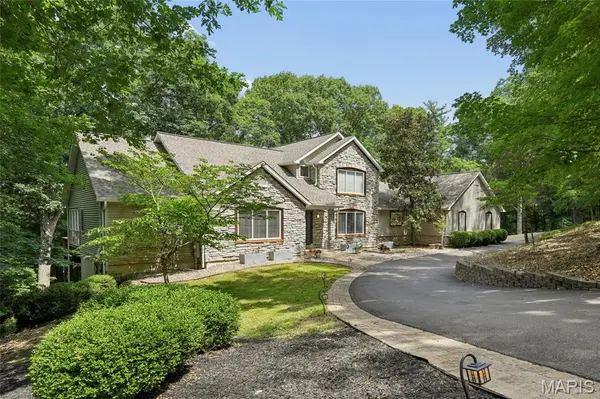 161 Stuart LN, Eureka, MO 63025