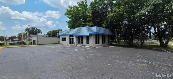 3301 Hampton AVE, St Louis, MO 63139