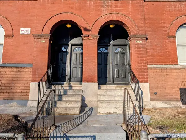 3743 Wisconsin AVE, St Louis, MO 63118
