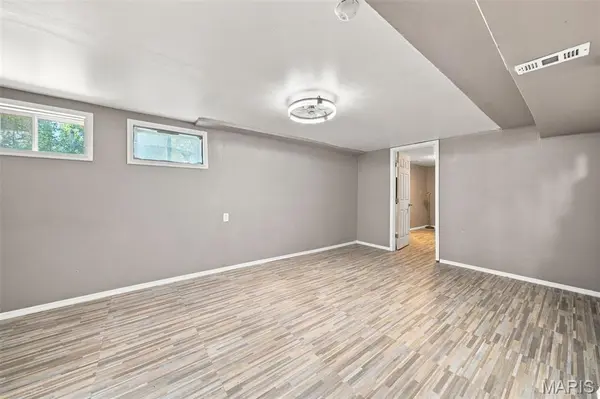 2470 Jenkee DR, Florissant, MO 63031