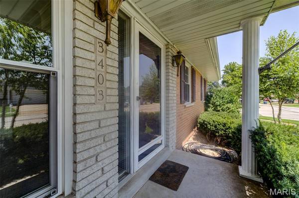 3403 Dekamay DR, St Louis, MO 63125