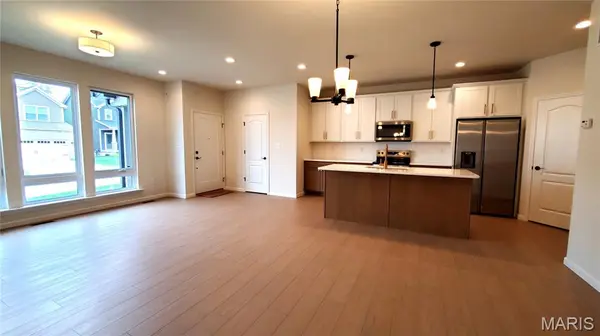 46 Pheasant Ring DR, St Peters, MO 63376