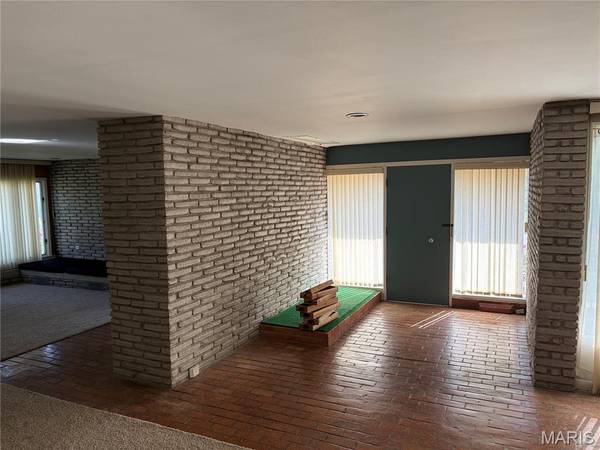 929 S Jefferson ST, Mexico, MO 65265