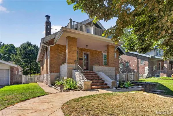 7210 Colgate AVE, University City, MO 63130