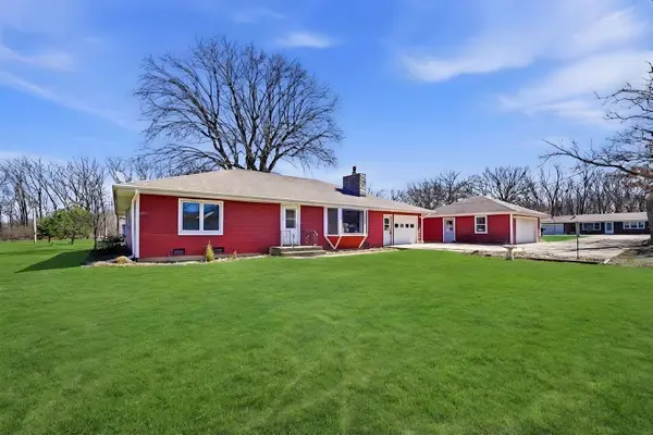 2594 E 1069th RD, Ottawa, IL 61350