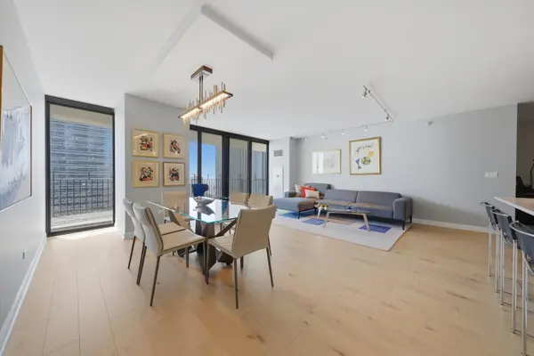225 N Columbus DR #5908, Chicago, IL 60601