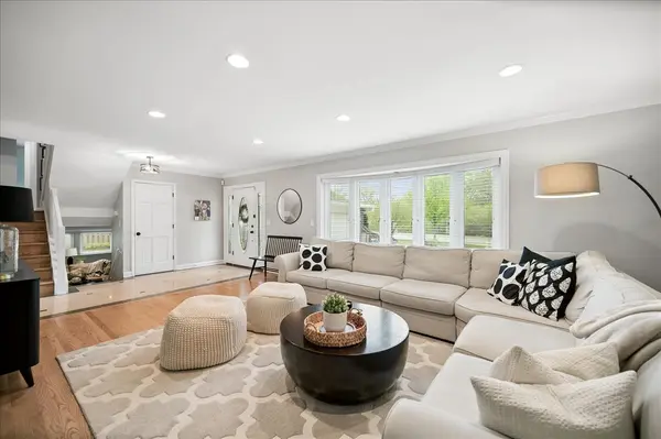 Address not disclosed, Arlington Heights, IL 60004