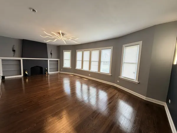 10010 S Emerald AVE, Chicago, IL 60628