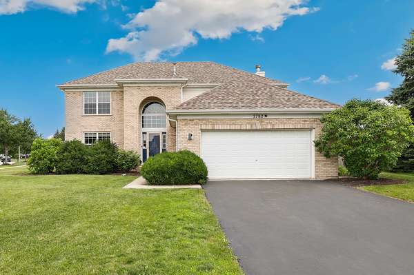 2782 Hobbs CT, Yorkville, IL 60560