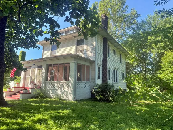 310 E 3rd ST, Metropolis, IL 62960