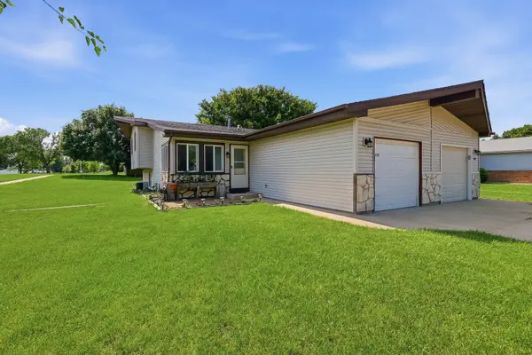 700 Michigan AVE, South Elgin, IL 60177