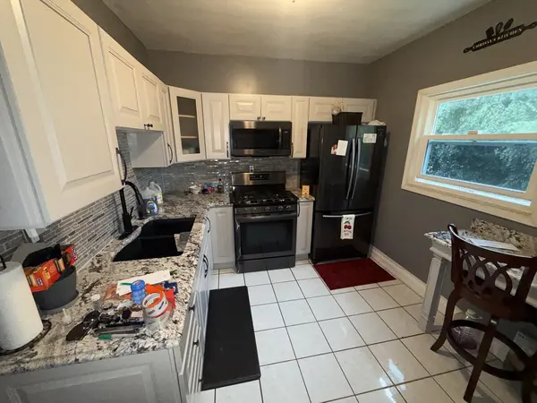 412 156th ST, Calumet City, IL 60409