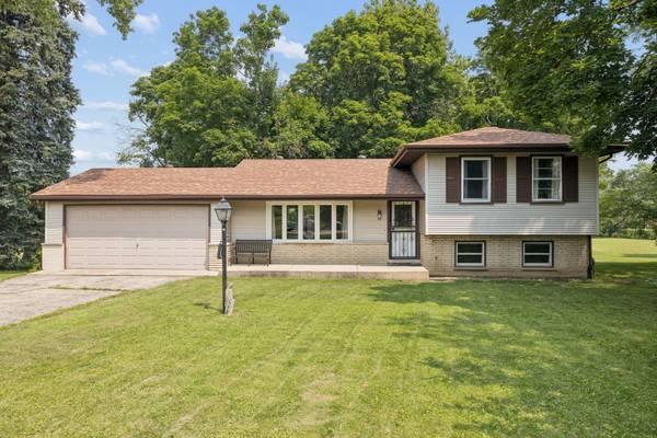4415 Yender AVE, Lisle, IL 60532