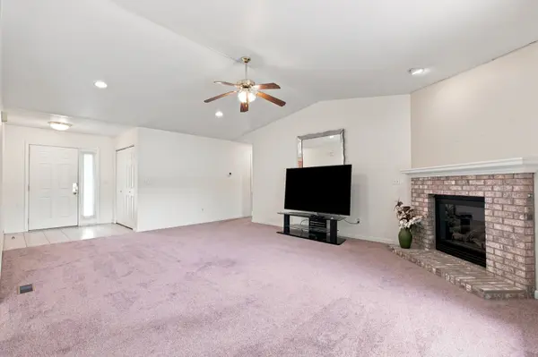 203 Ira ST, Urbana, IL 61802