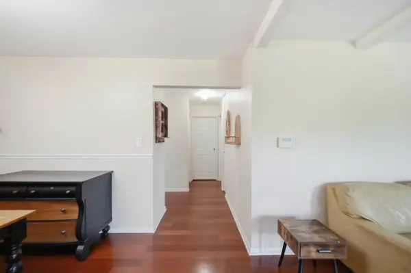 945 E Kenilworth AVE #314, Palatine, IL 60074