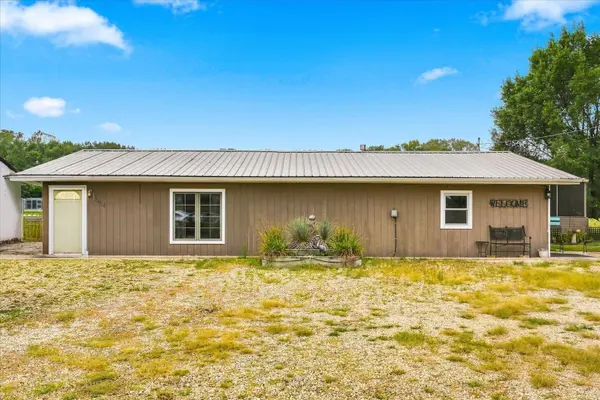 361 River View RD, Guttenberg, IA 52052