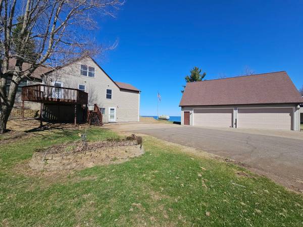 46501 Lucretia LN, Isle, MN 56342