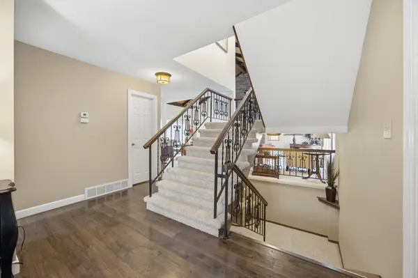 171 N Woodcrest DR N, Fargo, ND 58102