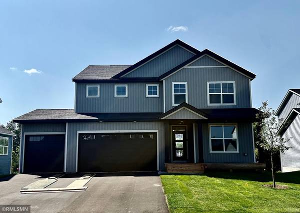 1656 Meadows Dr ST NE, East Bethel, MN 55011