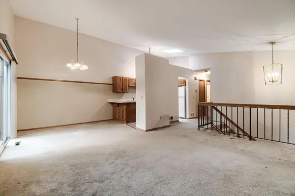 1597 Clemson DR, Eagan, MN 55122