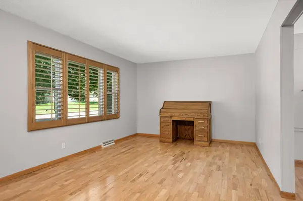 15008 Cherry LN, Burnsville, MN 55306