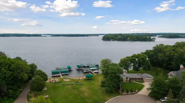 4430 Shady LN, Minnetrista, MN 55364