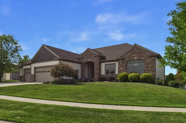 1545 Century Knoll LN NE, Rochester, MN 55906