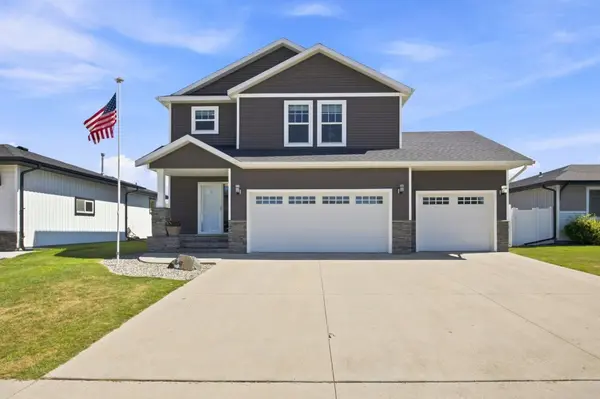 3029 2nd ST E, West Fargo, ND 58078