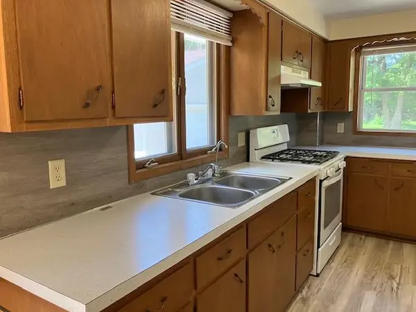 11359 316th AVE, Waseca, MN 56093