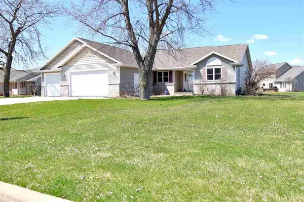 W5262 ARBOR VITAE CT, Sherwood, WI 54169