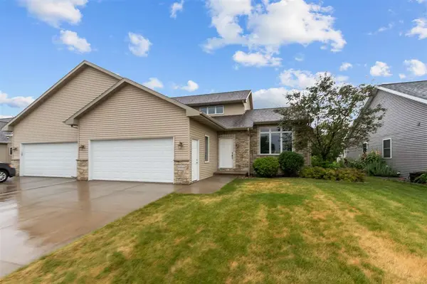 N9049 SPRING VALLEY RD, Menasha, WI 54952-9507