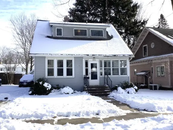 150 N CLINTON AVE, Clintonville, WI 54929