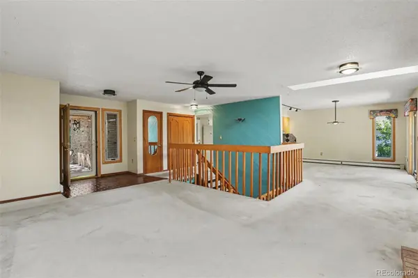 8611 W 71st CIR, Arvada, CO 80004