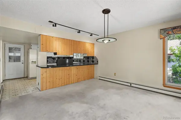 8611 W 71st CIR, Arvada, CO 80004