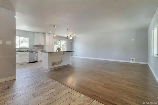 10534 Carmela LN, Northglenn, CO 80234