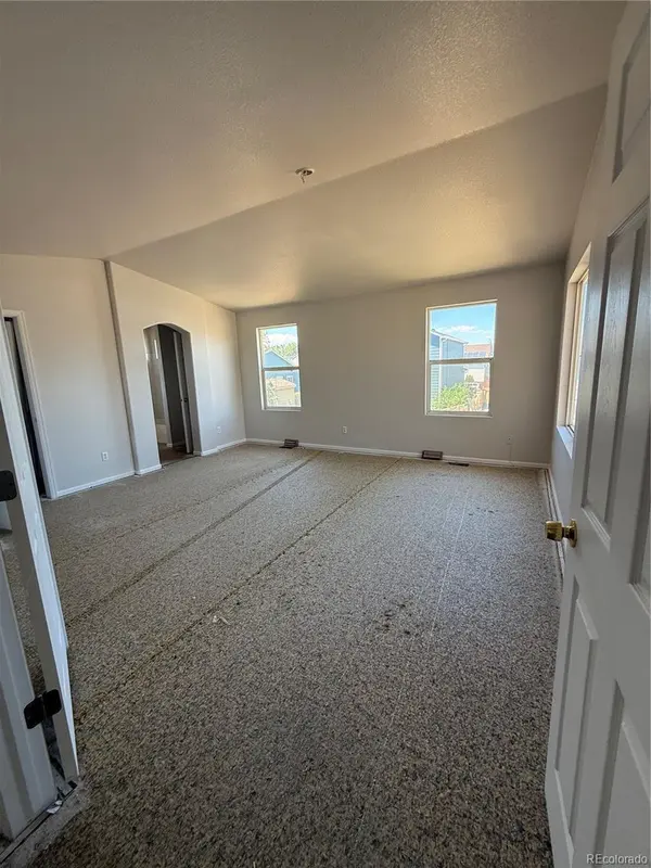 4693 Durham CT, Denver, CO 80239